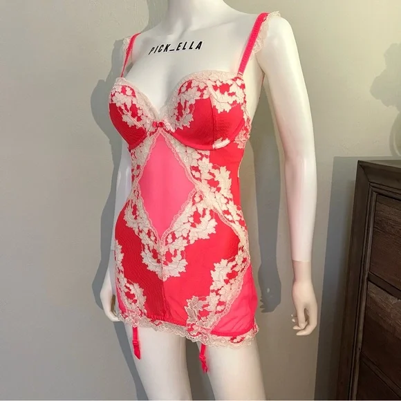 36C VS Victoria’s Secret Dream Angels Coral Cream Floral Seduction Garter slip